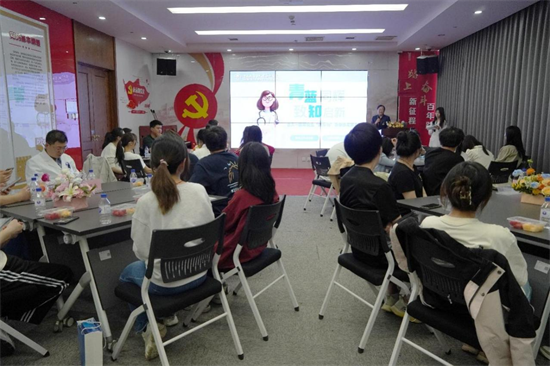 吉大一院举办第七期研究生“致良知”导学沙龙——“青蓝同辉 致知启新”   
