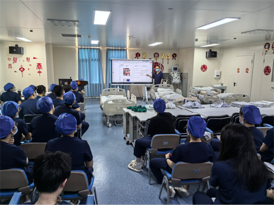 吉大一院重症医学科护理平台开展护理人文关怀角色沉浸项目暨安全翻身、规范约束工作坊