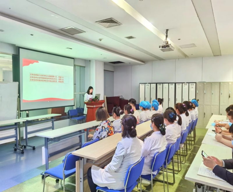 献礼建党百年 做有情怀的共产党员——                    吉大一院门诊教工党支部党史学习教育党课活动(图4)